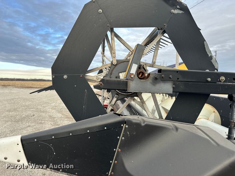 image for item DV0791 Massey Ferguson 8000 flex head