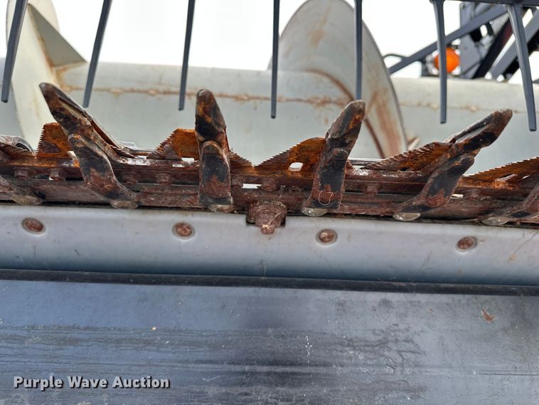 image for item DV0791 Massey Ferguson 8000 flex head