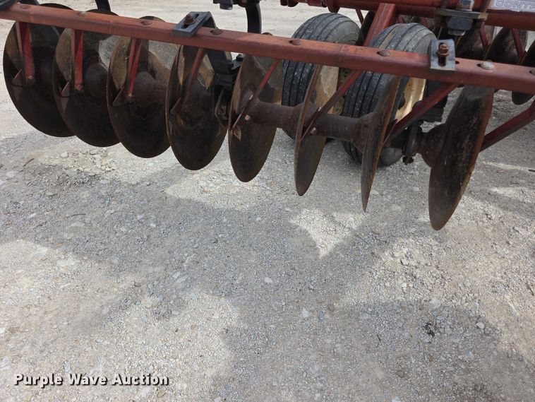 image for item DZ3956 Kewanee 1100 tandem disk