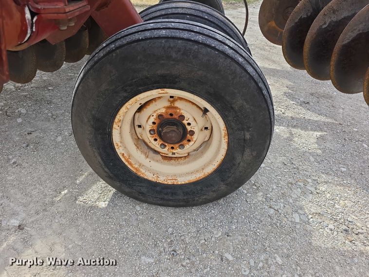 image for item DZ3956 Kewanee 1100 tandem disk