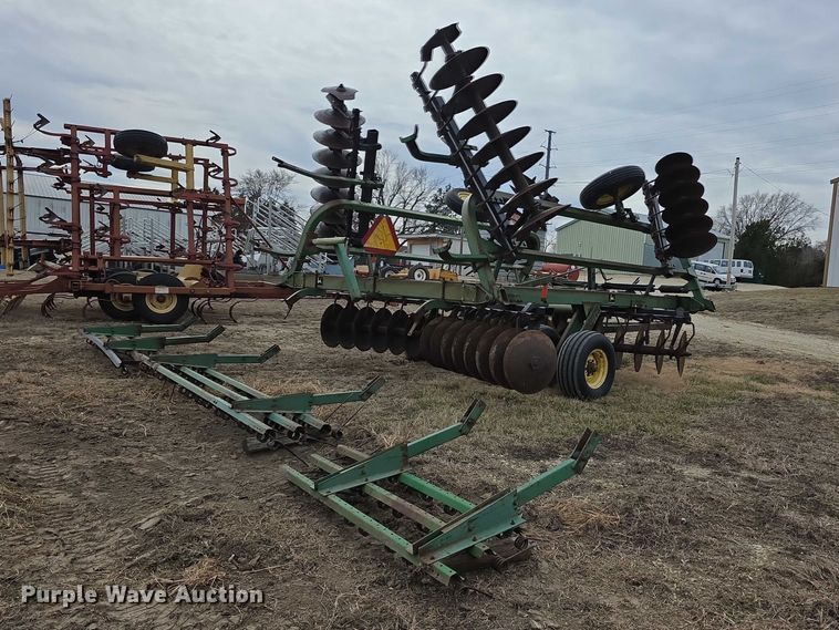 image for item DZ3957 John deere  235 double off-set disk