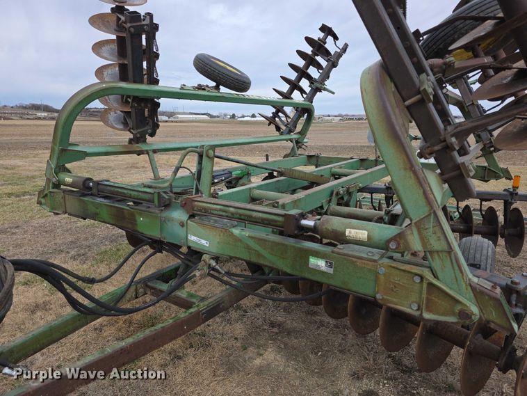 image for item DZ3957 John deere  235 double off-set disk