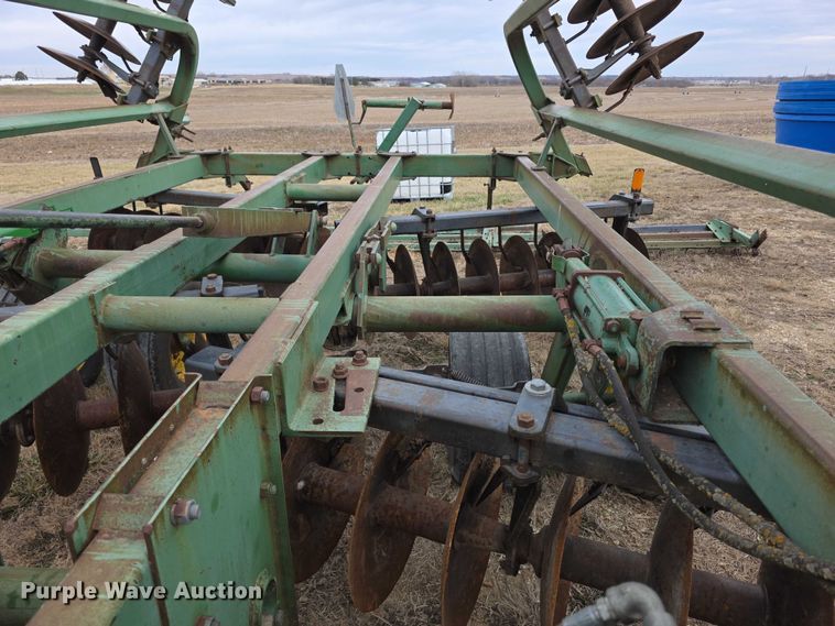 image for item DZ3957 John deere  235 double off-set disk