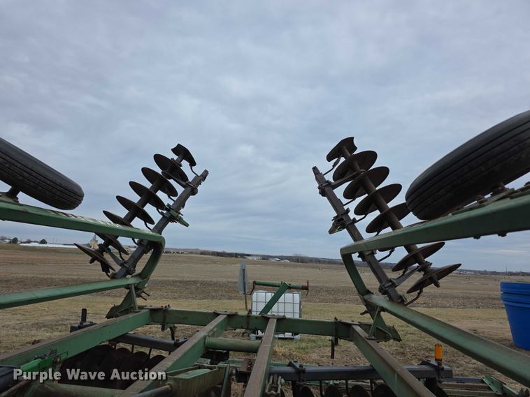 image for item DZ3957 John deere  235 double off-set disk