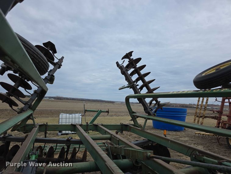 image for item DZ3957 John deere  235 double off-set disk