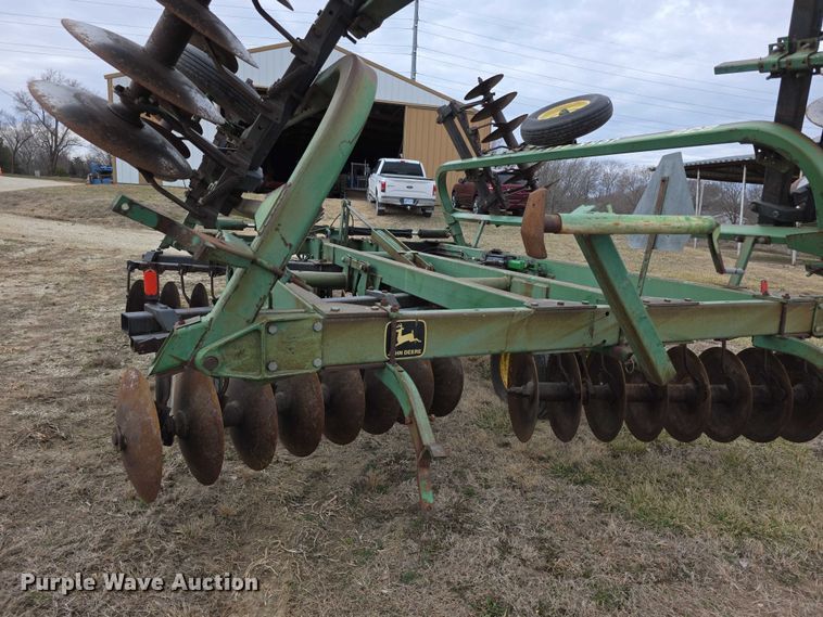 image for item DZ3957 John deere  235 double off-set disk