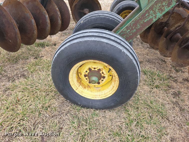 image for item DZ3957 John deere  235 double off-set disk