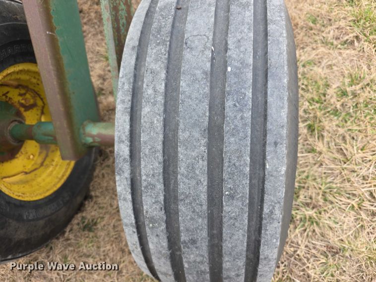 image for item DZ3957 John deere  235 double off-set disk