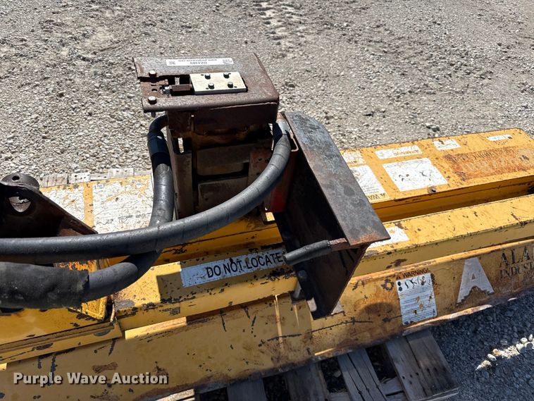 image for item DZ4389 Alamo Buzz bar side boom limb cutter