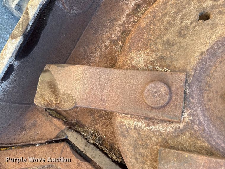 image for item DZ4390 2003 New Holland TS100A tractor