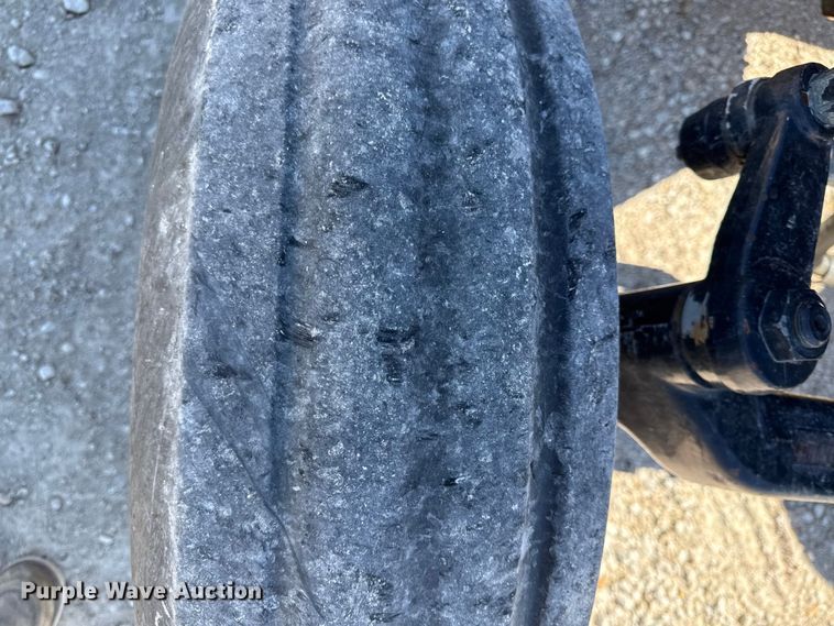 image for item DZ4390 2003 New Holland TS100A tractor