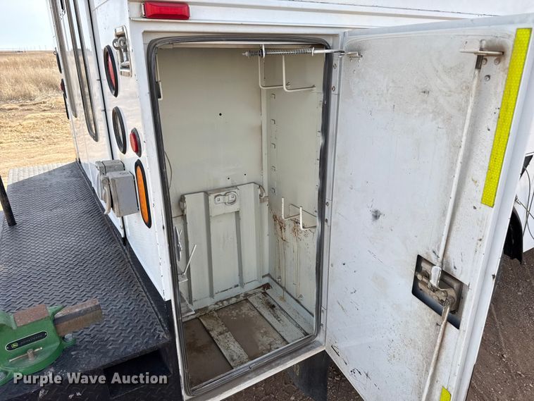 image for item DZ5029 2009 Freightliner Business Class M2 Crew Cab utility / service truck