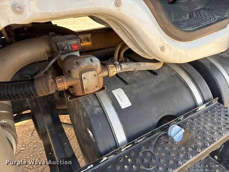 image for item DZ5029 2009 Freightliner Business Class M2 Crew Cab utility / service truck