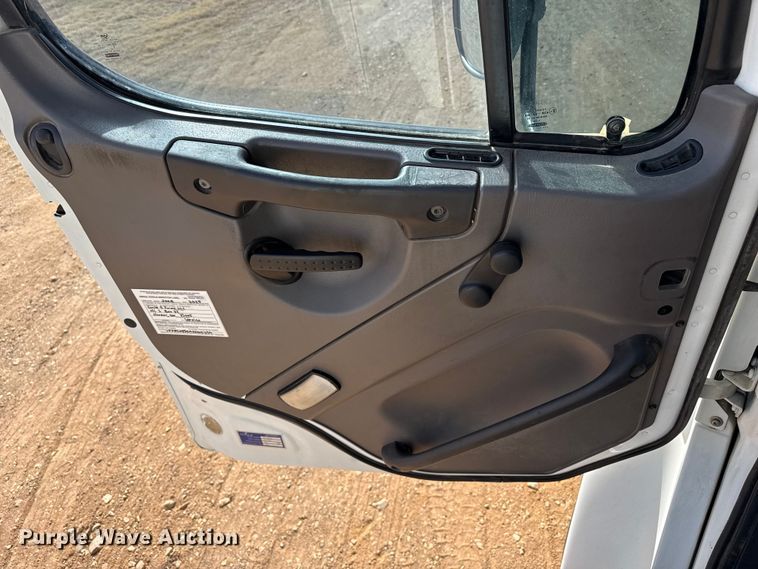 image for item DZ5029 2009 Freightliner Business Class M2 Crew Cab utility / service truck