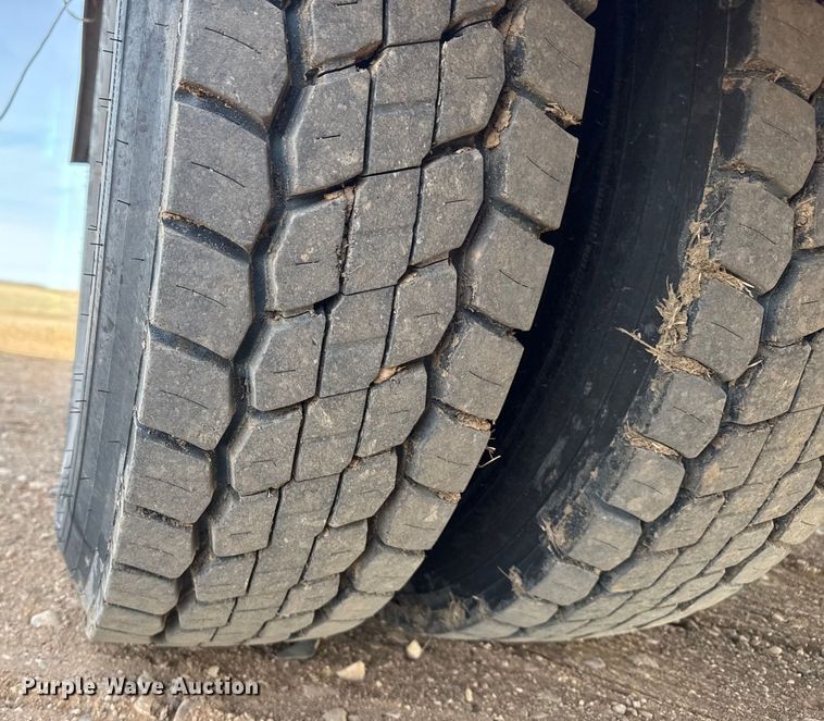 image for item DZ5029 2009 Freightliner Business Class M2 Crew Cab utility / service truck