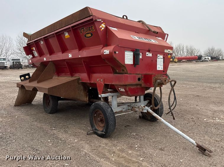 image for item DZ5161 Meyer V-Force 7500 manure spreader