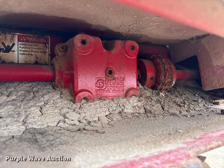 image for item DZ5161 Meyer V-Force 7500 manure spreader