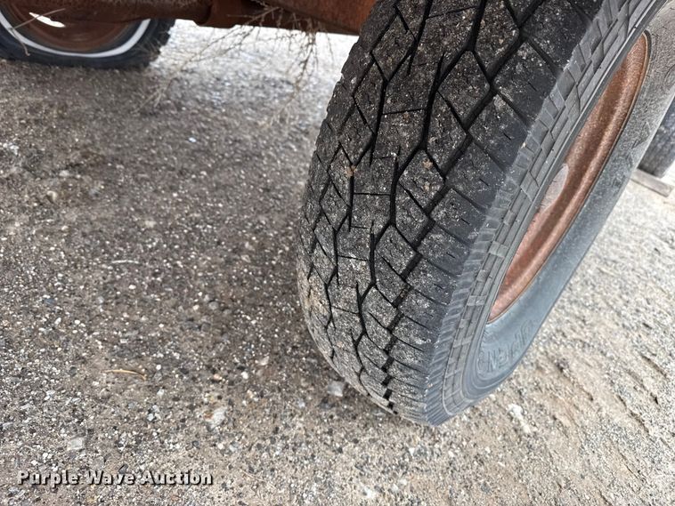 image for item DZ5161 Meyer V-Force 7500 manure spreader