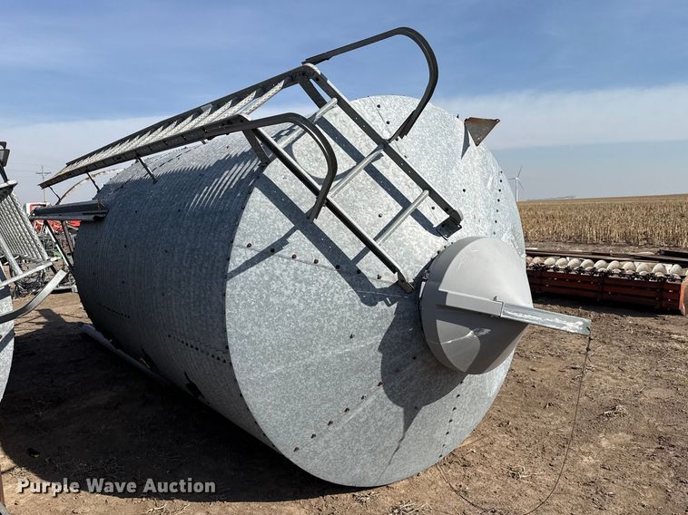 image for item DZ5246 Grain bin