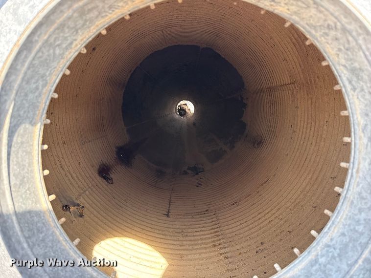 image for item DZ5246 Grain bin