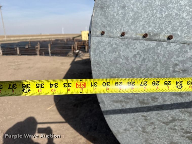 image for item DZ5247 Grain bin