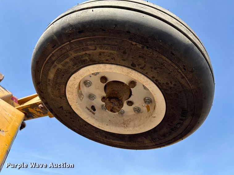 image for item DZ5248 Woods 3180 batwing rotary mower