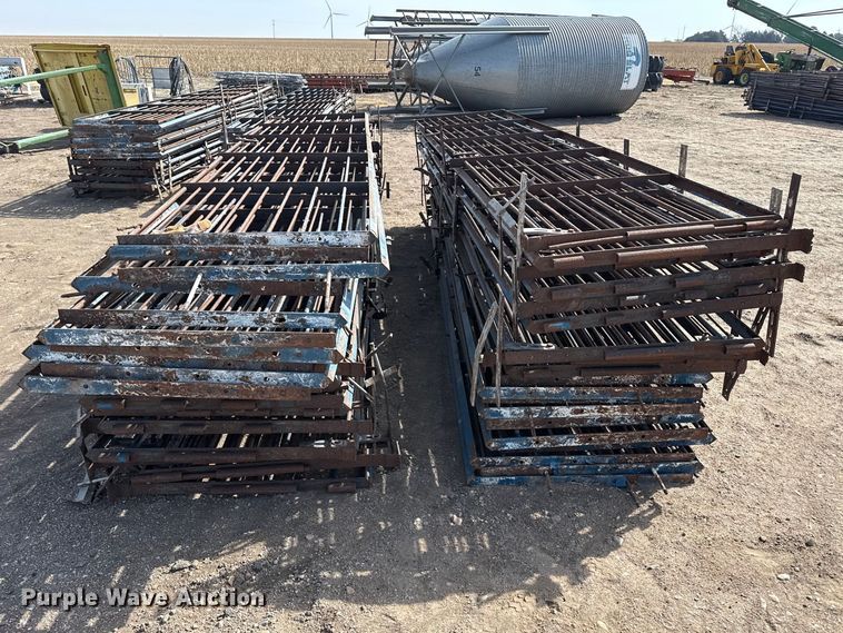 image for item DZ5250 (40) livestock panels