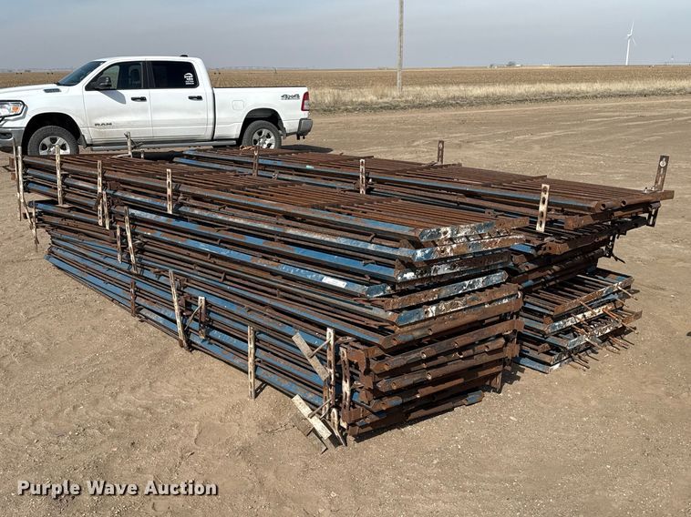 image for item DZ5250 (40) livestock panels