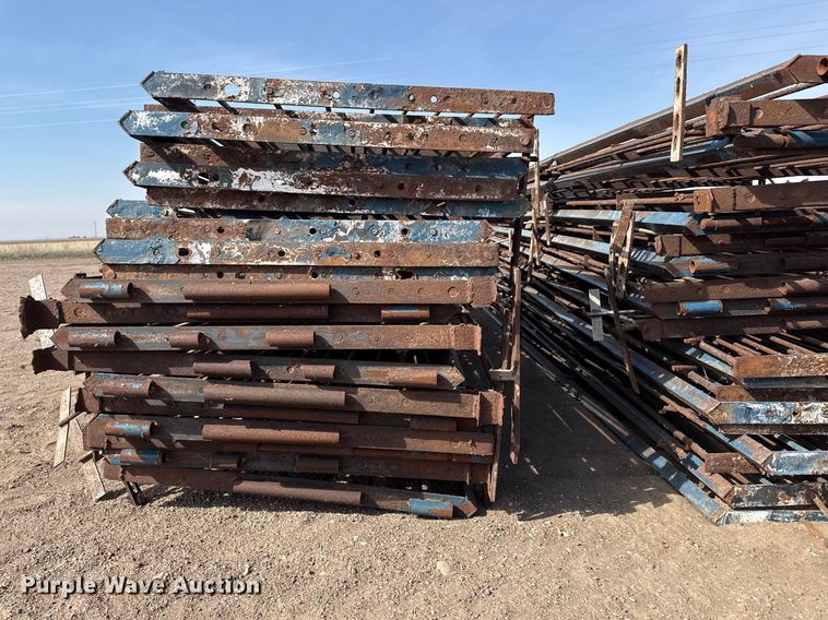 image for item DZ5250 (40) livestock panels