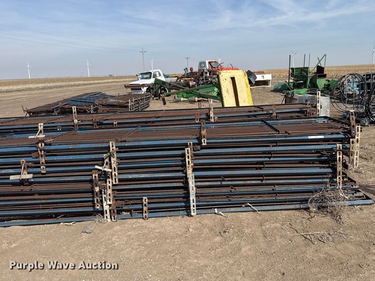 image for item DZ5251 (32) livestock panels