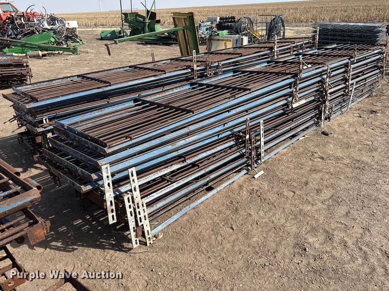 image for item DZ5251 (32) livestock panels