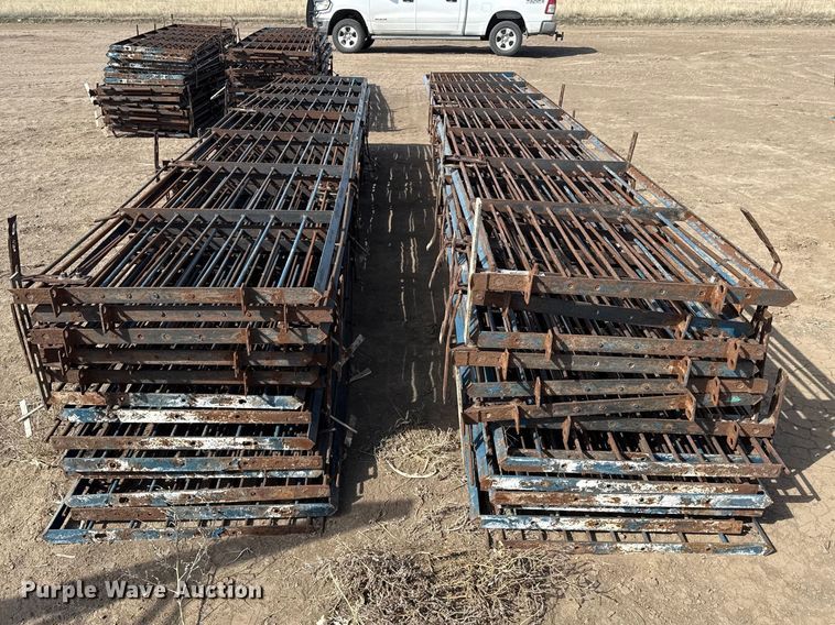 image for item DZ5251 (32) livestock panels