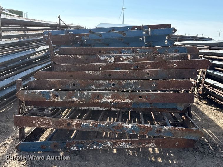 image for item DZ5252 (39) livestock panels