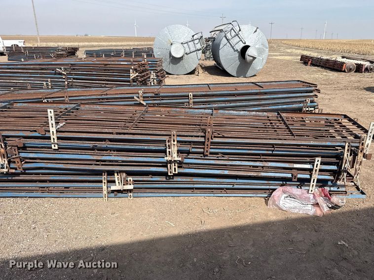 image for item DZ5255 (32) livestock panels