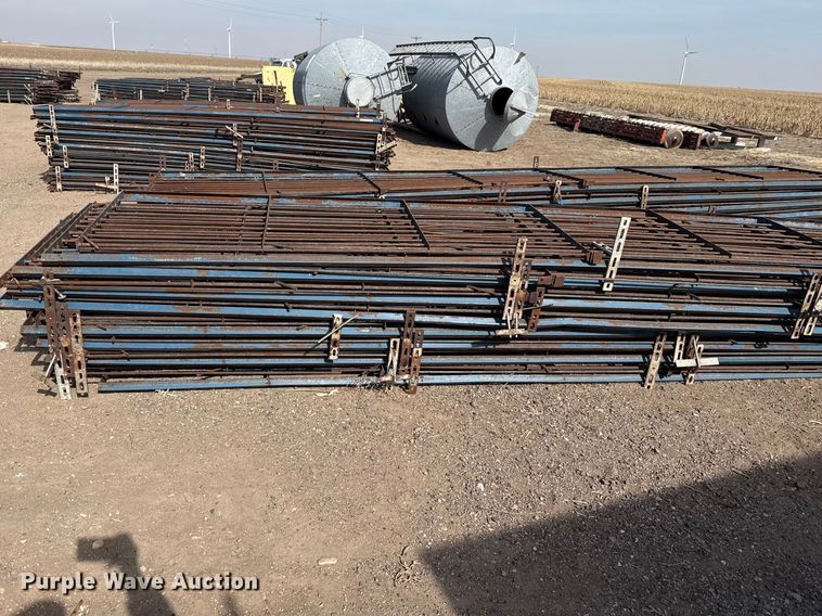 image for item DZ5255 (32) livestock panels