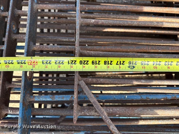 image for item DZ5255 (32) livestock panels