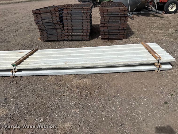 image for item DZ5258 (100) sheets of metal siding/roofing