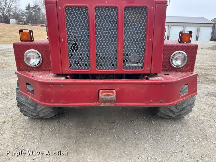 image for item EA4502 1988 International F-5000 spreader truck