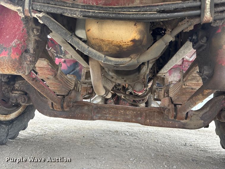 image for item EA4502 1988 International F-5000 spreader truck