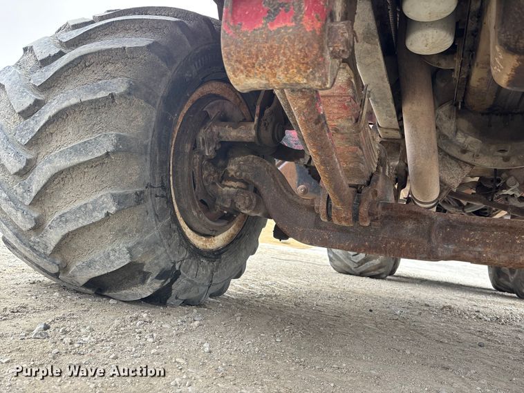 image for item EA4502 1988 International F-5000 spreader truck