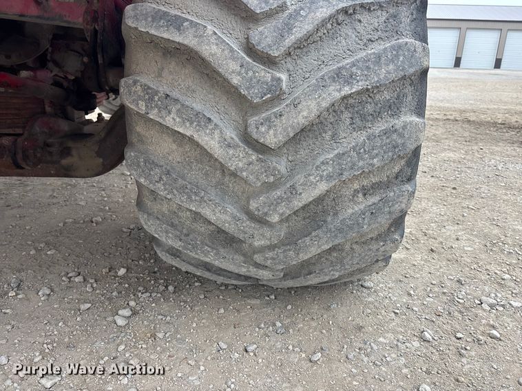 image for item EA4502 1988 International F-5000 spreader truck