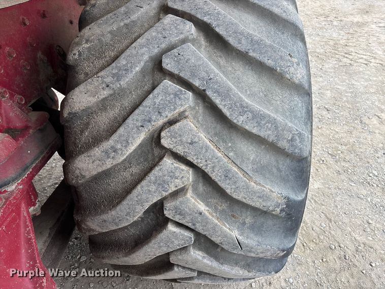 image for item EA4502 1988 International F-5000 spreader truck