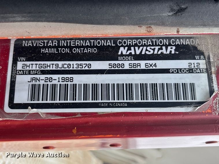 image for item EA4502 1988 International F-5000 spreader truck