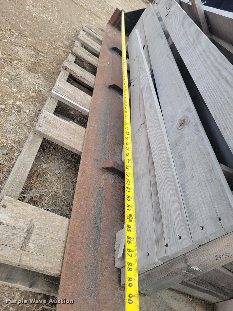 image for item EE0886 Westendorf tractor loader