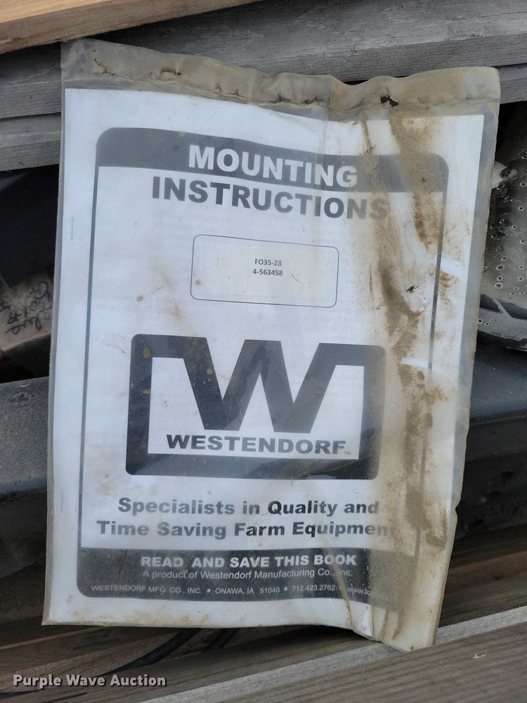 image for item EE0886 Westendorf tractor loader