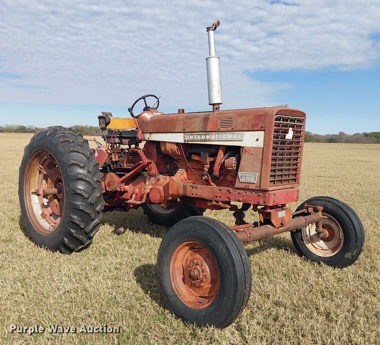 image for item EE1381 1969 International Farmall 656 tractor