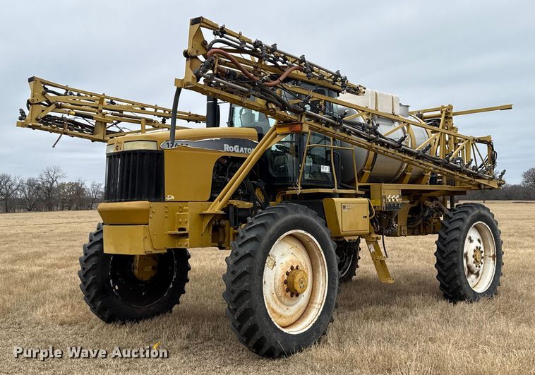 image for item EE3444 2004 RoGator 1264 sprayer