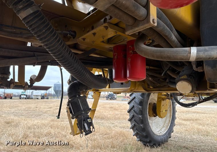 image for item EE3444 2004 RoGator 1264 sprayer