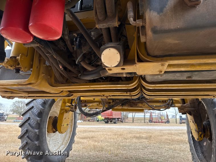 image for item EE3444 2004 RoGator 1264 sprayer