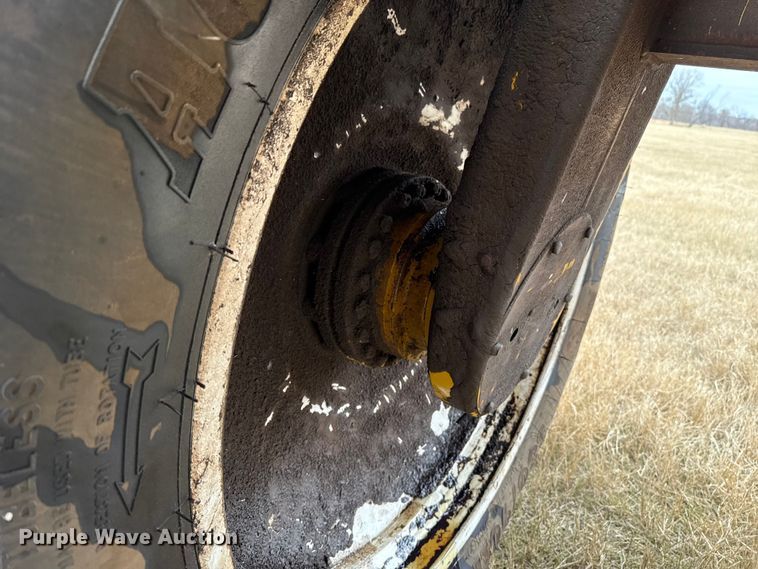 image for item EE3444 2004 RoGator 1264 sprayer